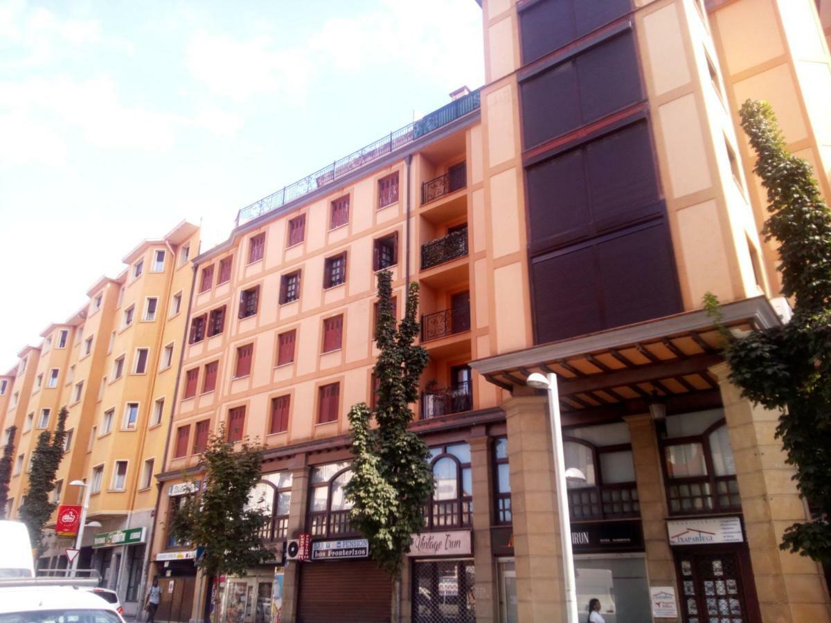 Los Fronterizos Hotel Irun Exterior photo